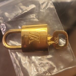 *COPY* Preloved Condition LV lock and key